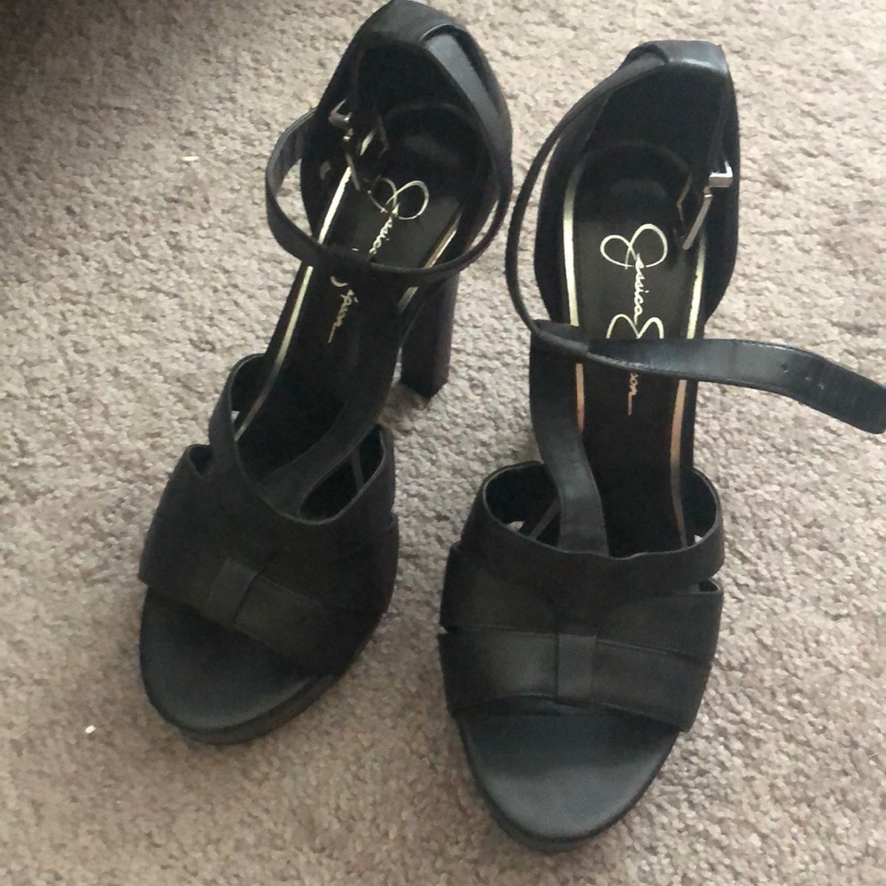 Black high heels Jessica Simpson